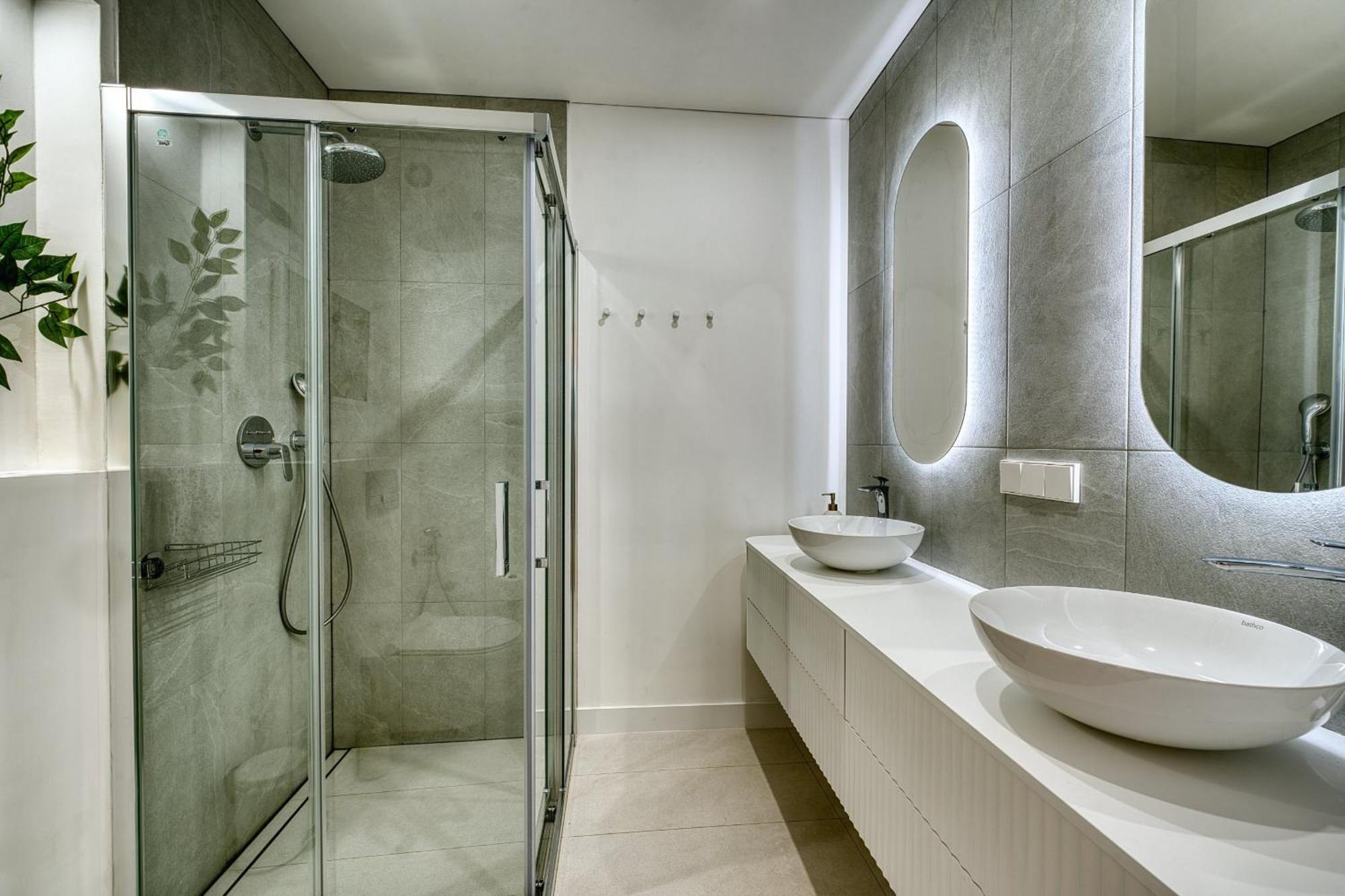 Apartemen 1081 Luxurious Beachfront Penthouse With Private Jacuzzi *