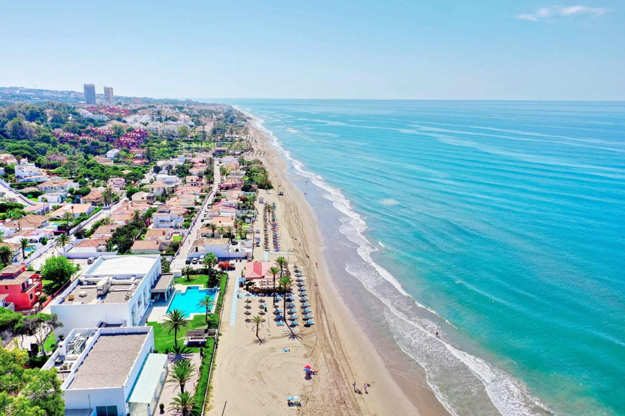 1081 Luxurious Beachfront Penthouse With Private Jacuzzi * Marbella